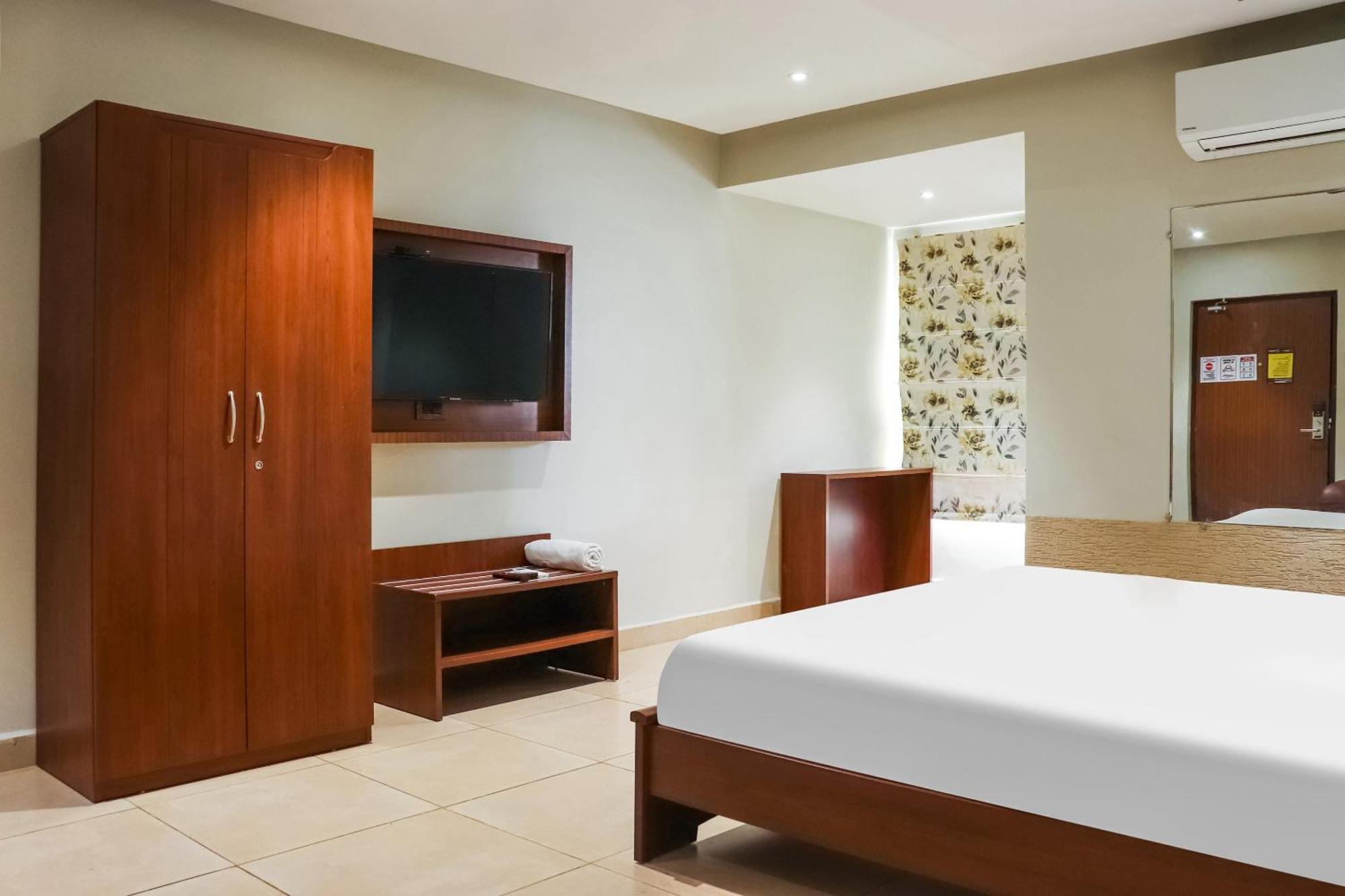 Collection O Kk Trends Hotell Vijayawāda Exteriör bild